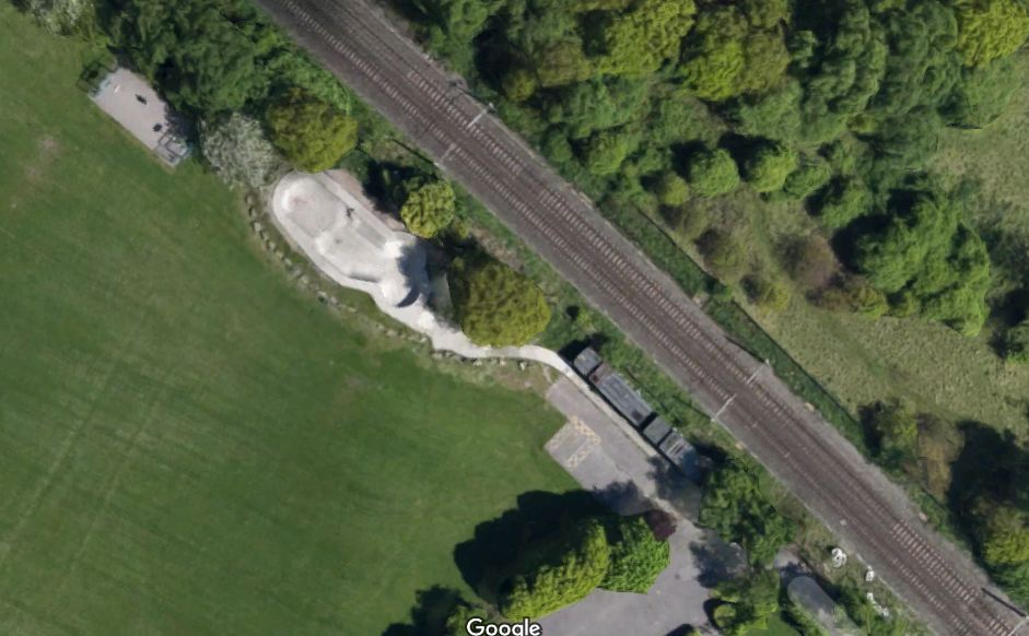 Deva Close Playing Fields Skatepark