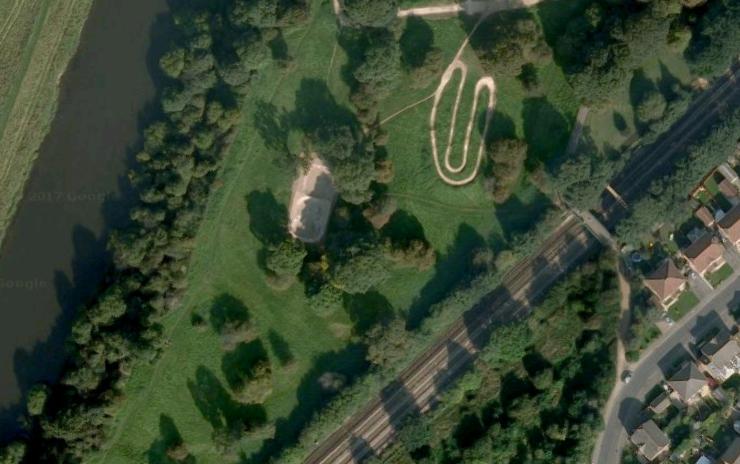 Hexthorpe Park Dirt Track Skatepark