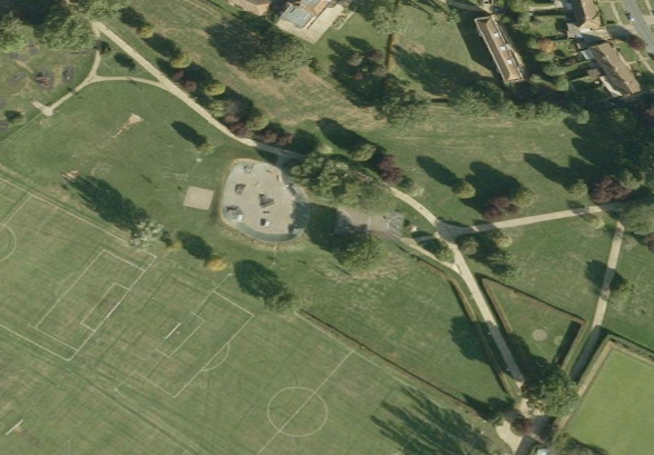 King George V Playing Field Skatepark