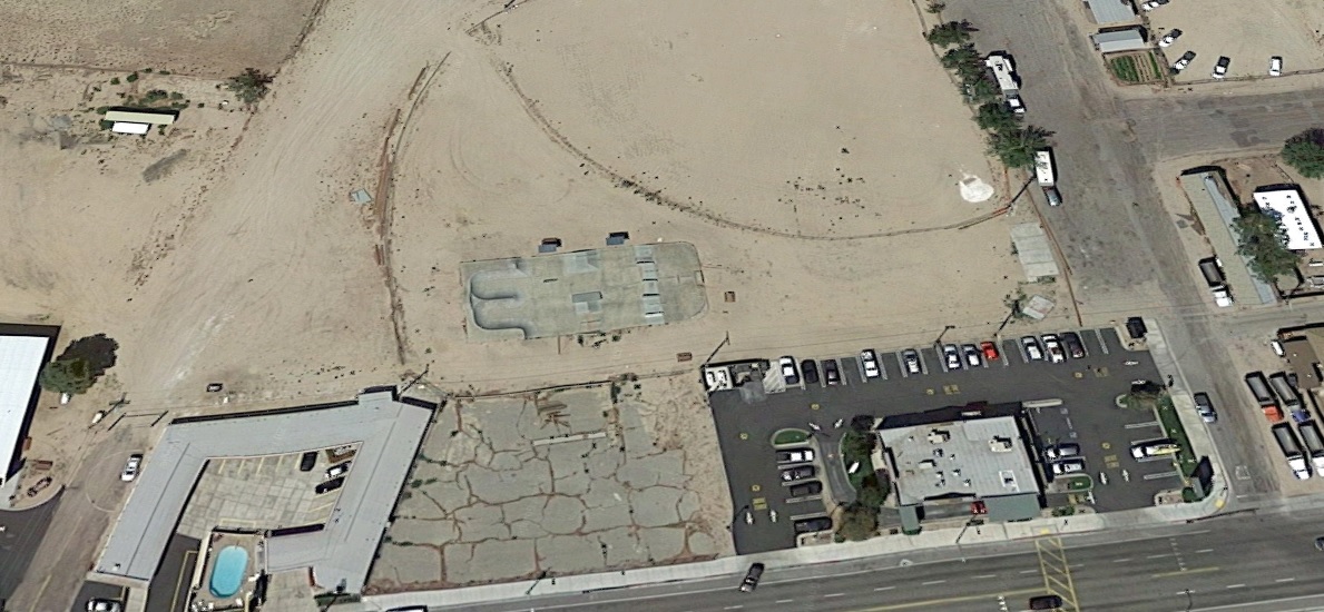 Lone Pine Skate Plaza