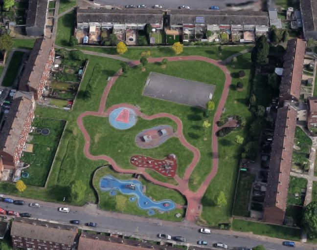 Newlands Park Halfpipe Skatepark