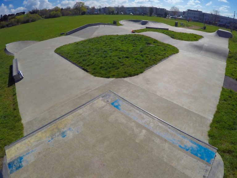 Pollards Hill Mitcham Skatepark