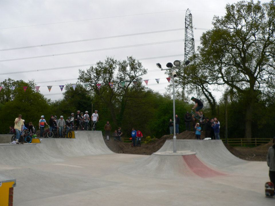 Potterne Park Bowl Skatepark