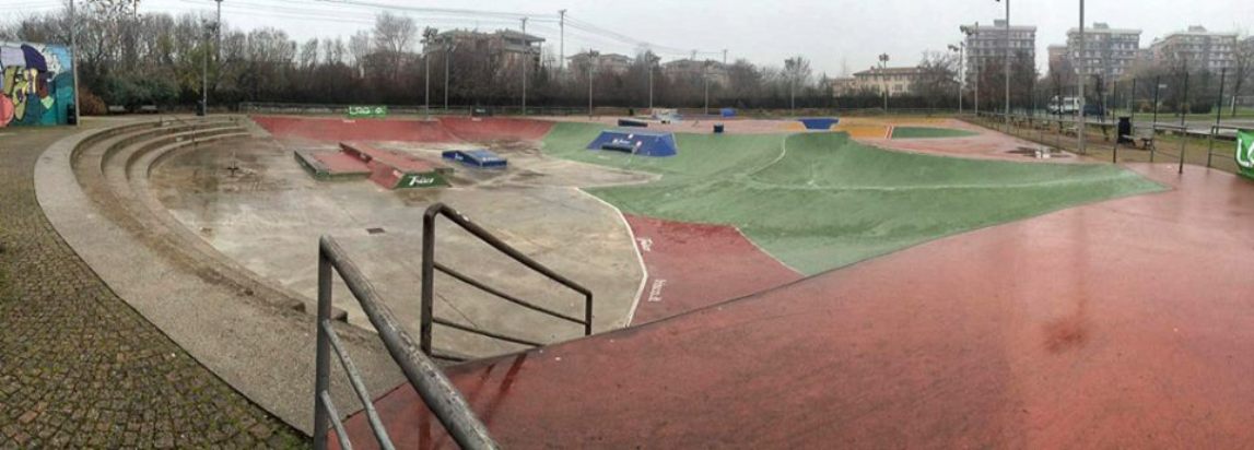 Railway skatepark