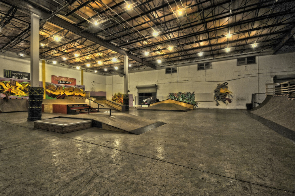 Ramp n rail Skatepark