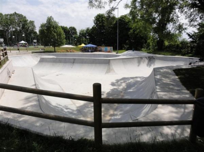 SKATEPARK BERGAMO BOWL