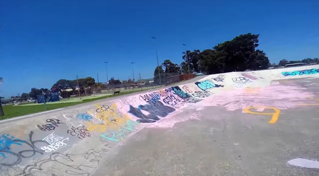 Unanderra Bowl Skatepark
