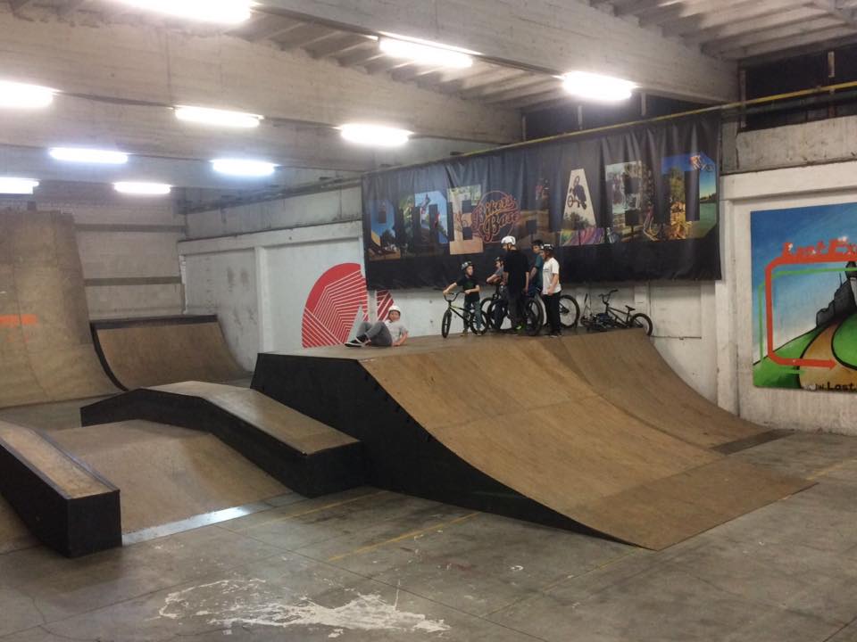 Yard Skatehall